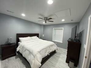 5 soverom, strykejern/-brett, reiseseng for barn og wi-fi (inkludert)