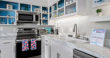 "Sand Dollar" - Canal Condo, 2 Bedrooms / 1.5 Bathrooms