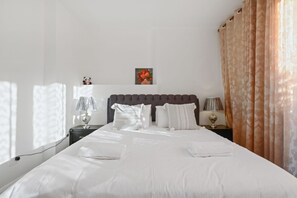 Familien-Ferienhütte | 2 Schlafzimmer, Verdunkelungsvorhänge, Bügeleisen/Bügelbrett