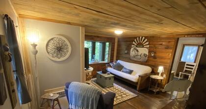 Quiet comfortable mountain retreat, with Fast 500 mbps wifi