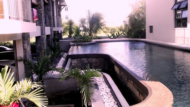 Unclassified image, 1 of 21, button - West Terraces Residences Luxury Setting Seafront Penthouse 7 Persons (Flic-en-Flac)
