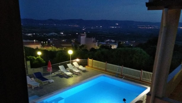 Unclassified image, 1 of 24, button - Apartment c6 With Sea View Terrace, TV, air Conditioning, Wifi, Swimming Pool (Badesi)