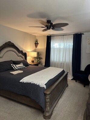 3 camere, una scrivania, ferro/asse da stiro, Wi-Fi gratuito