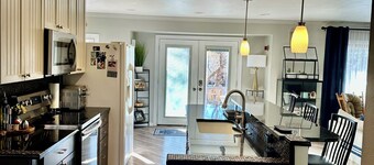 Comfortable Spacious 3 bedroom home