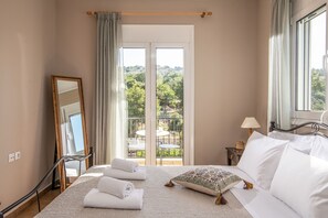 Villa, 4 slaapkamers, roken, balkon | 4 slaapkamers, een strijkplank/strijkijzer
