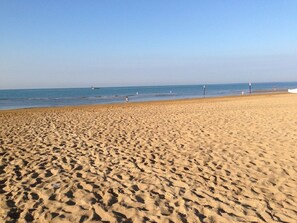 Villa, 3 Bedrooms, Patio, Garden View | Beach