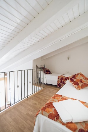 1 bedroom - Leano Agriresort - Superior Triple Room With Mezzanine (Piazza Armerina)