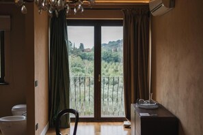 View from property - Leano Agriresort - Deluxe Suite With Spa Bath (Piazza Armerina)