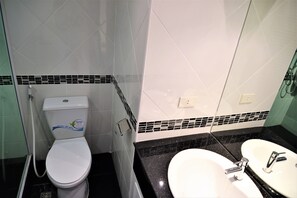 Room, 1 Bedroom, Smoking, Balcony | Bathroom