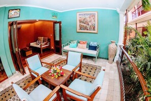 Apartment, 2 Bedrooms, Smoking | Exterior