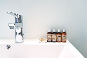 Apartment, 3 Bedrooms, Refrigerator | Bathroom | Free toiletries, hair dryer - Fantastic Three-bedroom Apartment in Copenhagen Osterbro (Copenhagen)