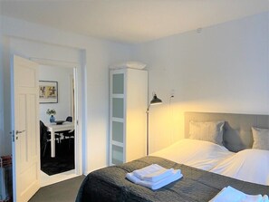 3 Schlafzimmer, Bügeleisen/Bügelbrett, WLAN
