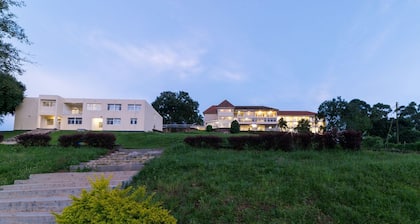Trendy Deluxe Single Rooms In Masaka - 2