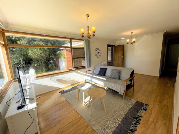 客房 | 起居区 | 液晶电视