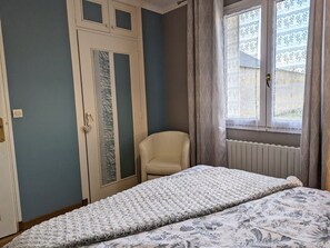 4 habitaciones, wifi gratis y ropa de cama 