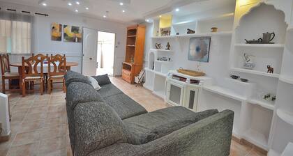 Pleasant townhouse with swimming pool, hydro-massage showers