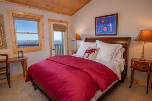 7 bedrooms, iron/ironing board, travel crib, WiFi - Luxury Cabin on Top of Beech Mountain! Large Groups, Hot Tub, Game Room, Views (Beech Mountain)