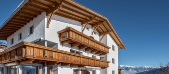 Holiday Apartment “Pustertal” with Mountain Views, Wi-Fi, Terrace & Garden