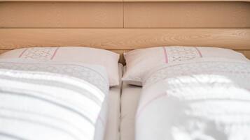 2 chambres, Wi-Fi gratuit, draps fournis