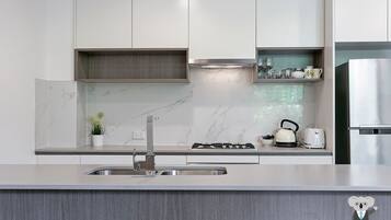 Apartment | Private kitchenette | Full-sized fridge, microwave, oven, stovetop