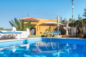 Pool - Holiday Home ‘Finca Alejandrina’ with Sea View, Pool, Garden & Wi-Fi (La Guancha)