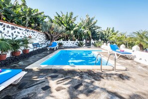 Pool - Holiday Home ‘Finca Alejandrina’ with Sea View, Pool, Garden & Wi-Fi (La Guancha)