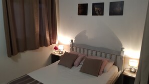 4 chambres, fer et planche Ă repasser, Wi-Fi, draps fournis