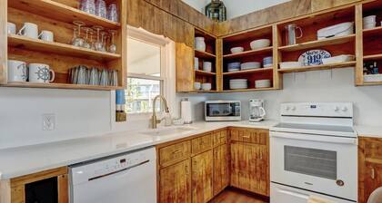 OCEAN VIEW. 2ND ROW. PVT HEATED POOL. PVT BEACH ACCESS. CLASSIC TOPSAIL!