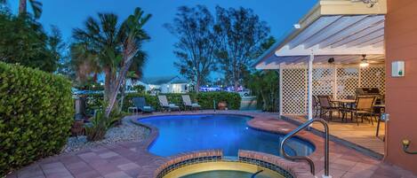 Ulkouima-allas, lämmitetty uima-allas