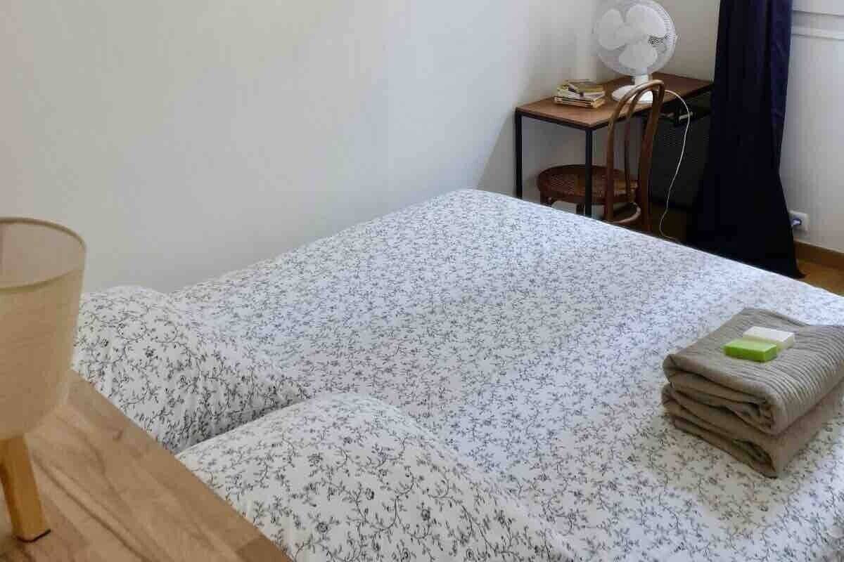 Comfort Apartment, 1 King Bed with Sofa bed, Kitchen | 1 bedroom, blackout curtains, iron/ironing board, free WiFi