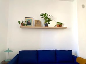 Comfort Apartment, 1 King Bed with Sofa bed, Kitchen | Living area
