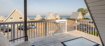 Amazing Lake Michigan Views: Completely Remodeled and Steps from Lake Michigan!