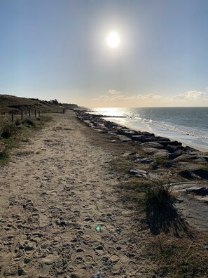 Plage à proximité, chaises longues