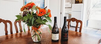 'Moe's Cabin' in the heart of Adelaida wine country and epic star gazing