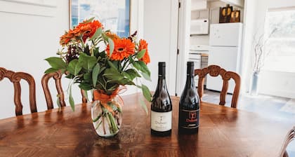 'Moe's Cabin' in the heart of Adelaida wine country and epic star gazing