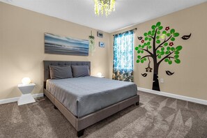 9 Schlafzimmer, Bügeleisen/Bügelbrett, Reisekinderbett, kostenloses WLAN