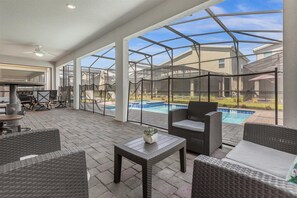 Piscine extérieure, piscine chauffée