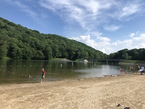 Sun loungers - Swim, Bike, Hike, Fish in Hidden Valley! (Hidden Valley)