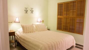 3 chambres, coffres-forts dans les chambres, bureau