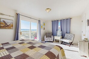 2 bedrooms, iron/ironing board, Internet, bed sheets