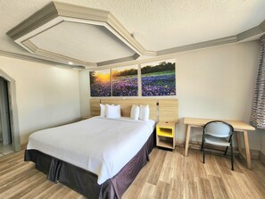 Ferros/tábuas de passar roupa, Wi-Fi de cortesia, roupa de cama