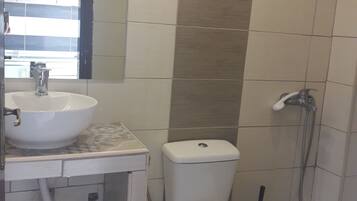 Estúdio clássico | Banheiro