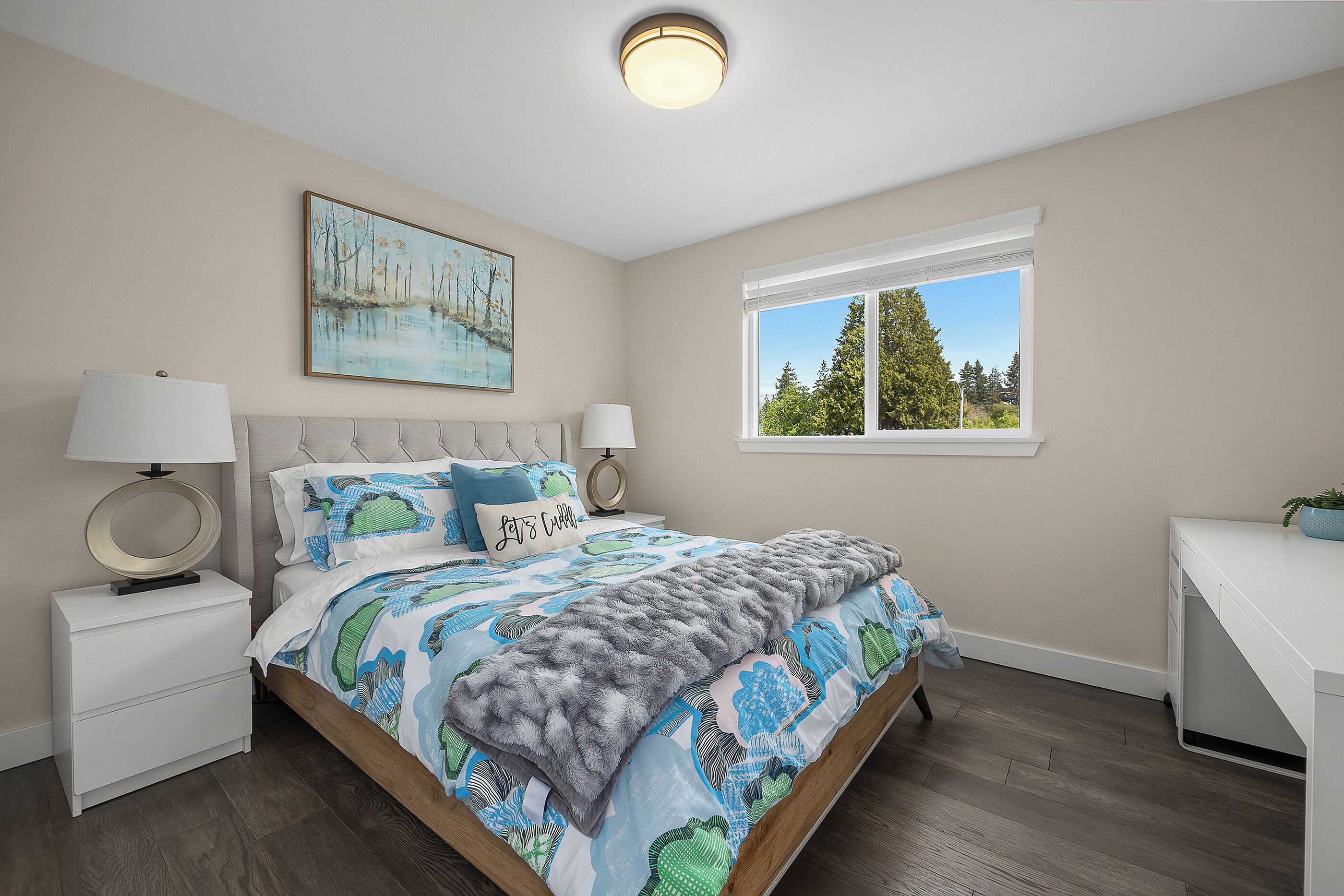 5 bedrooms, desk, iron/ironing board, free WiFi