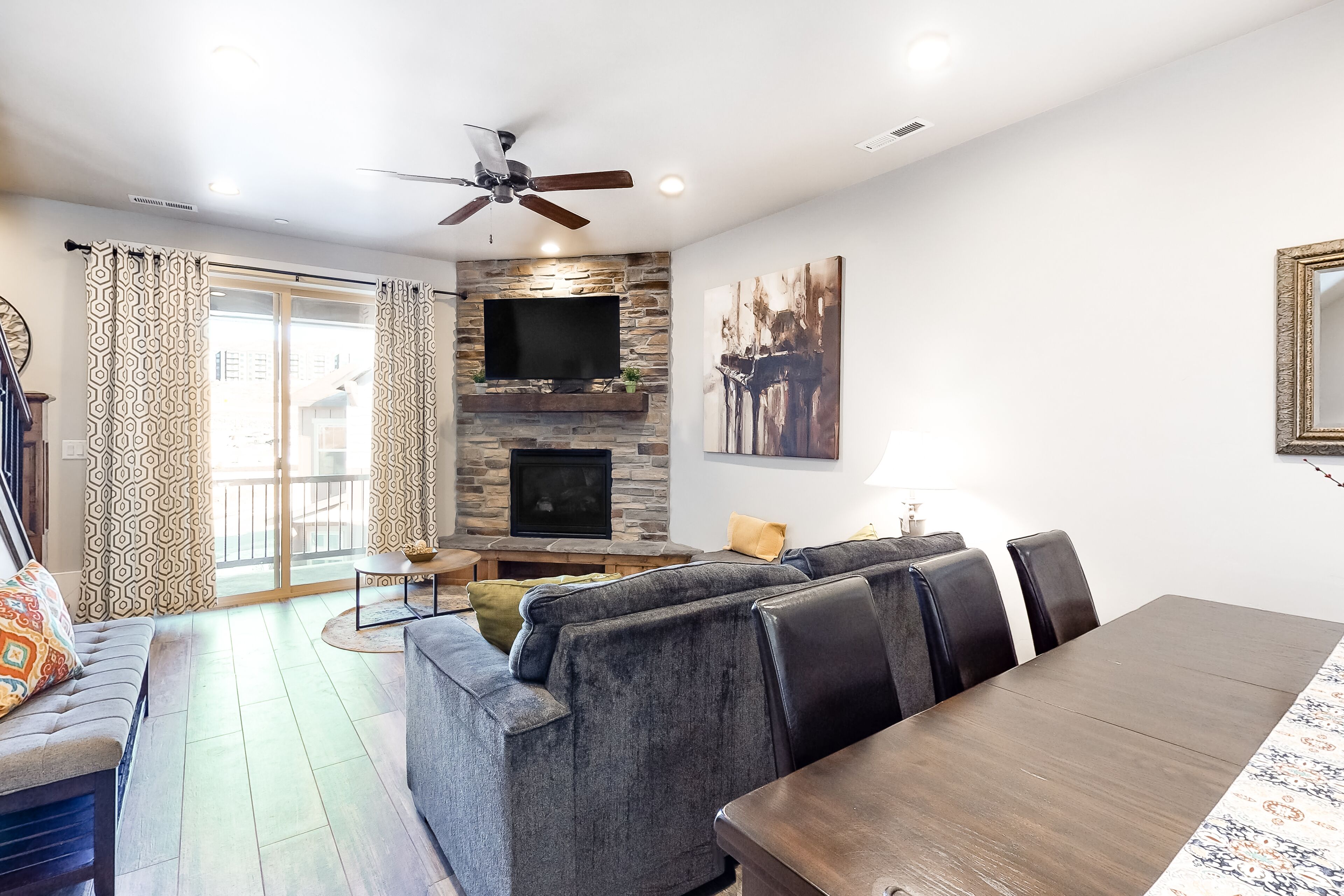 Wonderful Mountain Getaway Near Town & Reservoir w/ Shared Pool/Hot Tub