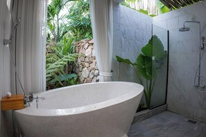 Family Suite Room | Premium bedding, minibar, in-room safe, desk - Montagne Residence (Kampot)