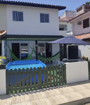 حمّام سباحة خارجي