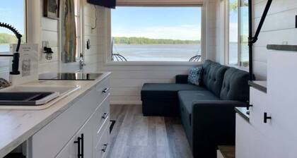 The River's Edge - Tiny Home 3