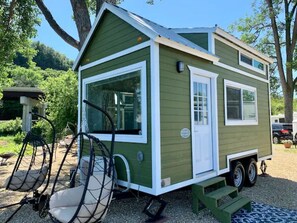 Exterior - The River's Edge - Tiny Home 3 (Bellevue)