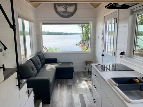 The Eagle's View - Tiny Home 4