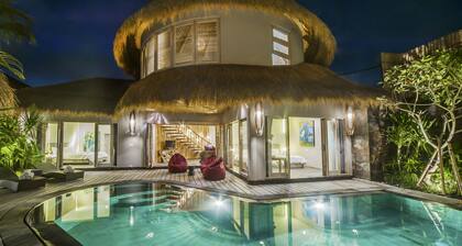 Luxury Villas Merci Resort 3 Bedrooms Seminyak 1